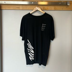 Nike Men’s XL T-shirt